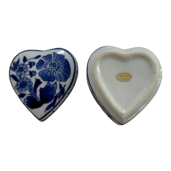 Heart Box Blue White Enameled Jewelry Box Floral Hand-painted Porcelain Lid Box - Picture 7 of 7